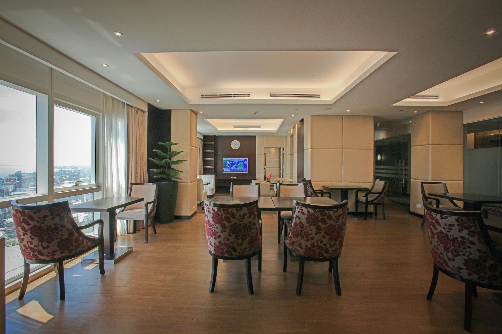 Limketkai Luxe Hotel Кагаян-де-Оро Экстерьер фото