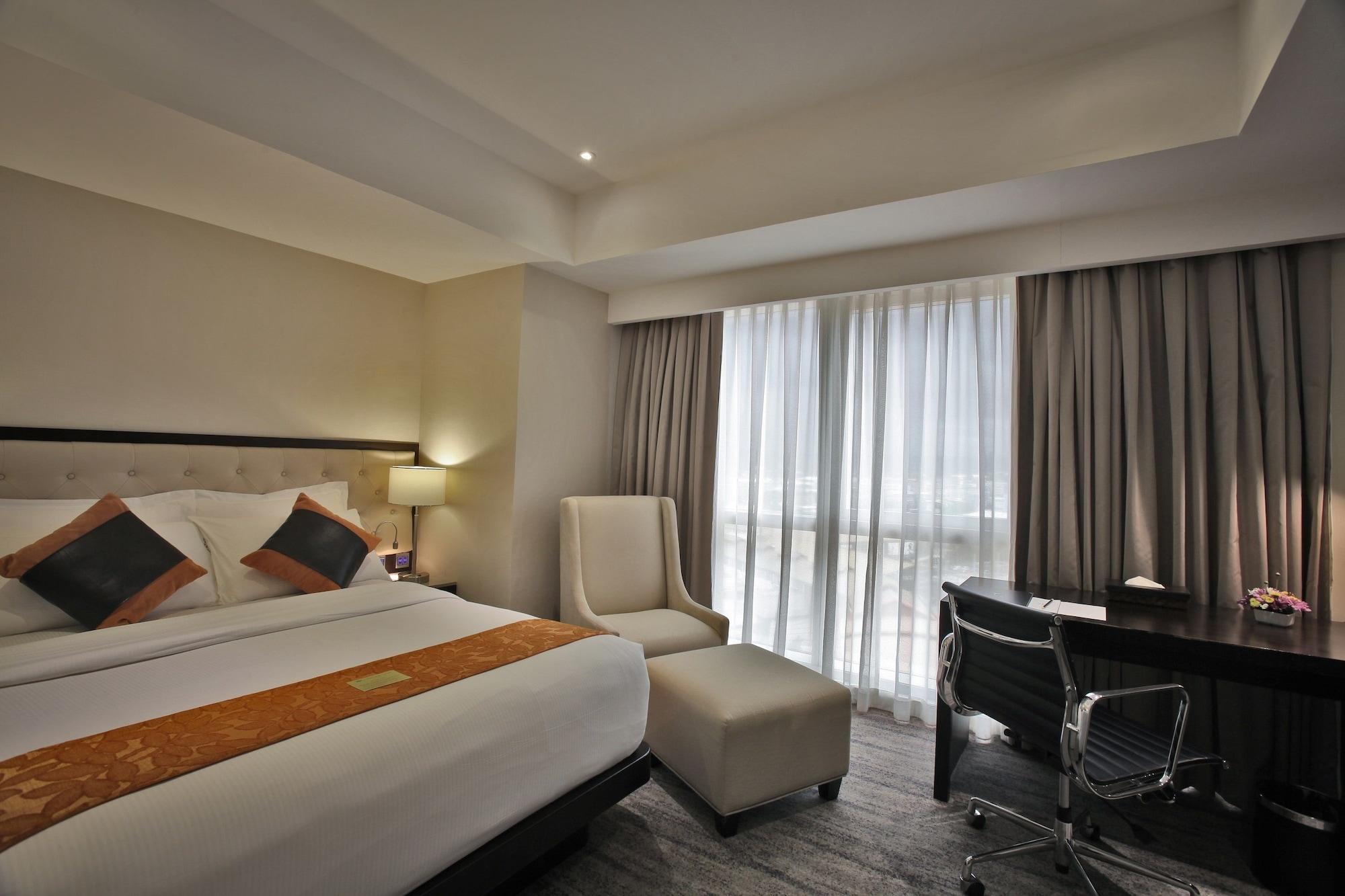 Limketkai Luxe Hotel Кагаян-де-Оро Экстерьер фото