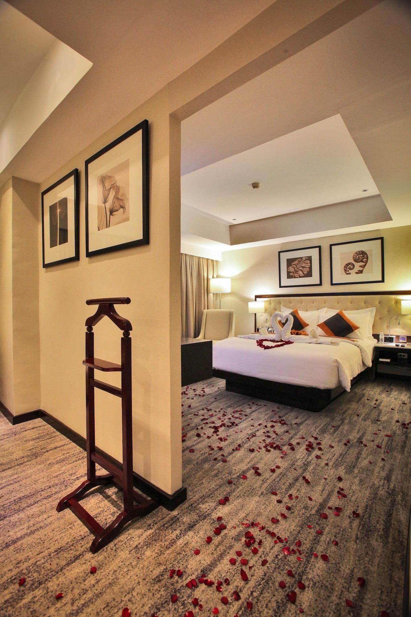 Limketkai Luxe Hotel Кагаян-де-Оро Экстерьер фото
