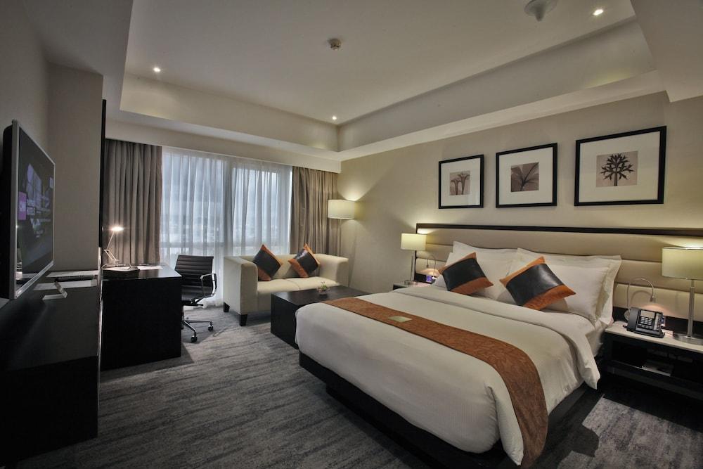 Limketkai Luxe Hotel Кагаян-де-Оро Экстерьер фото