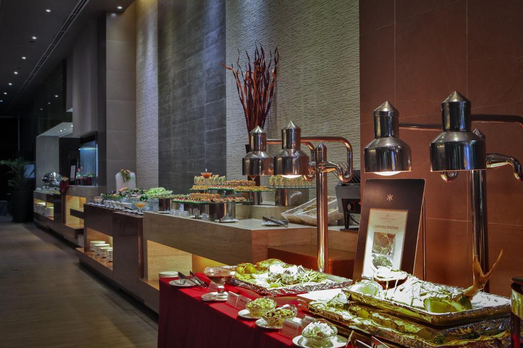 Limketkai Luxe Hotel Кагаян-де-Оро Экстерьер фото