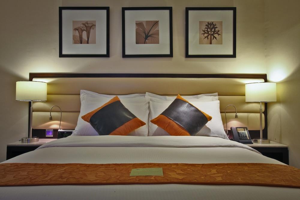 Limketkai Luxe Hotel Кагаян-де-Оро Экстерьер фото