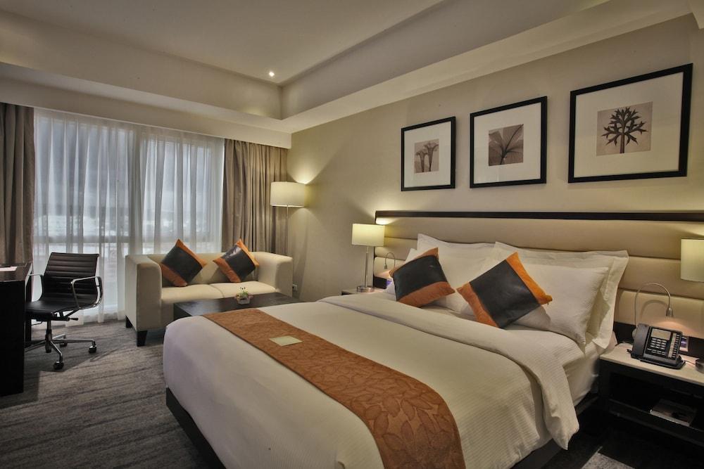 Limketkai Luxe Hotel Кагаян-де-Оро Экстерьер фото