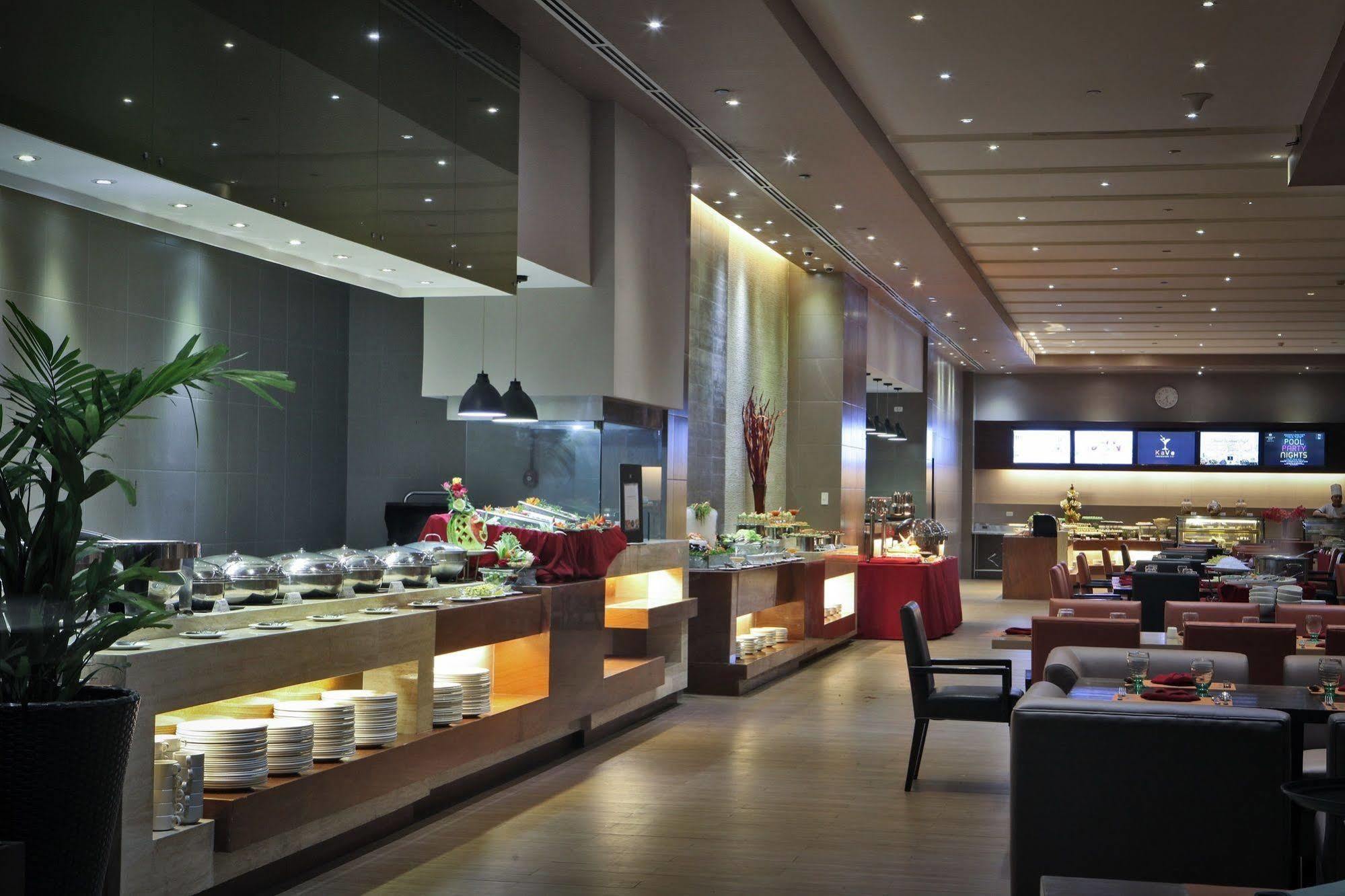Limketkai Luxe Hotel Кагаян-де-Оро Экстерьер фото